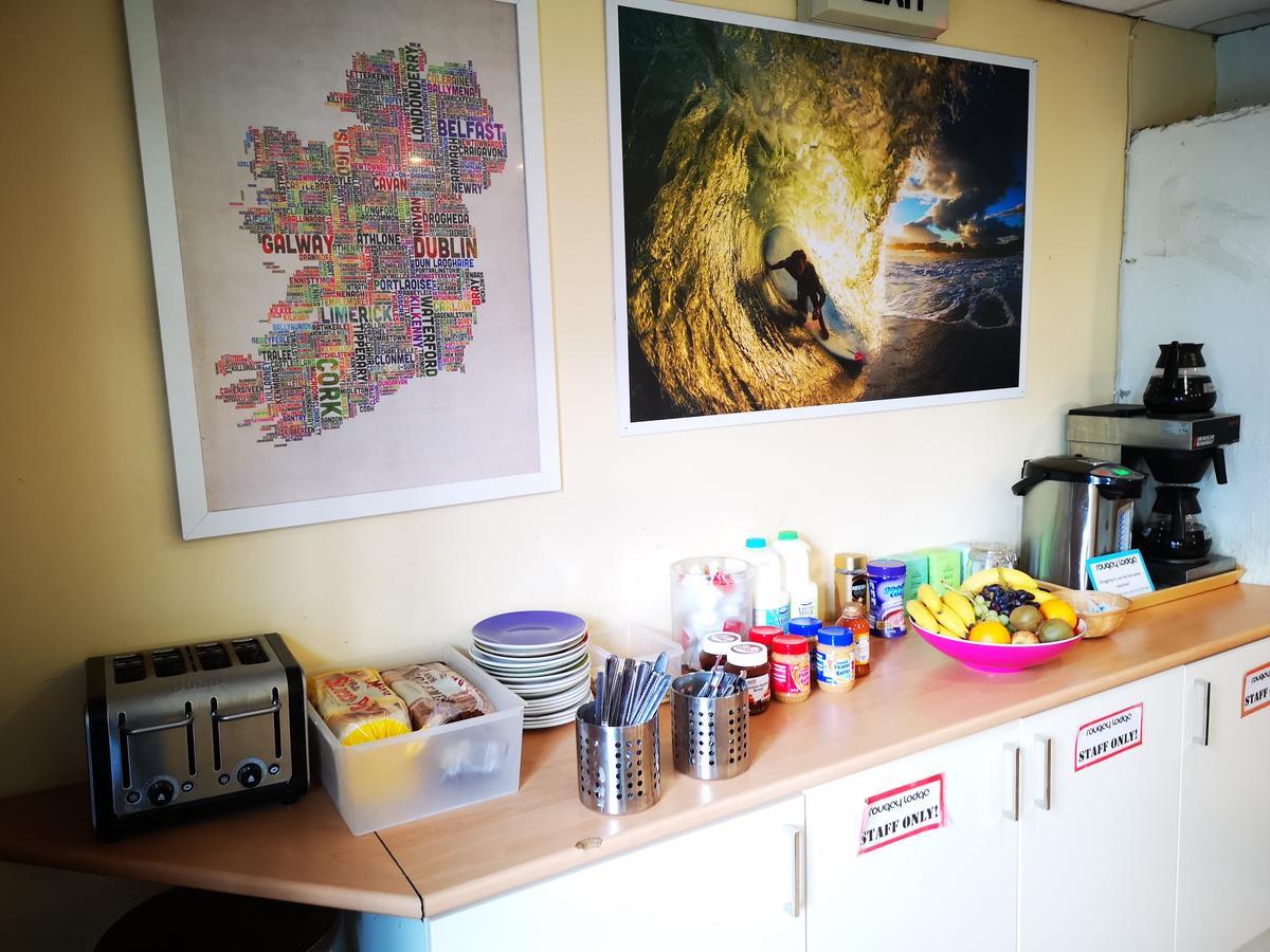 Rougey Lodge Hostel บันโดแรน ภายนอก รูปภาพ